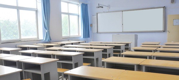 宜川一年打基础，二年求提高，三年见成效”的教学规划