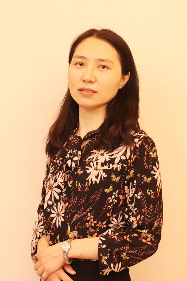 宜川王晓娜 研究生学历,毕业于华南师范大学